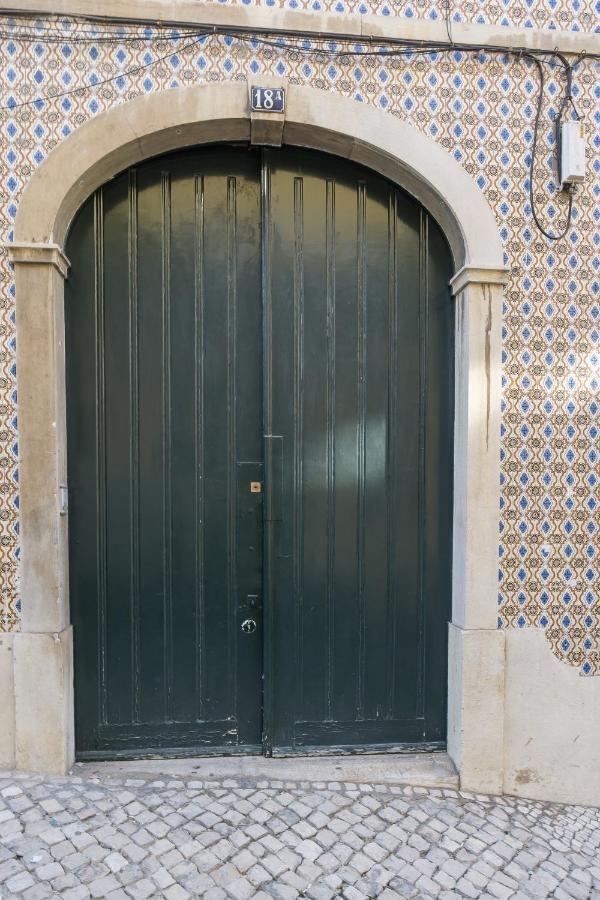 Appartamento Large & Relaxing Loft In Alfama Lisbona Esterno foto